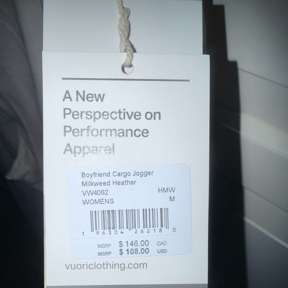 Brand New Size Medium with Tags Vuori Milkweed Heather Boyfriend Sweatpant - Picture 3 of 4